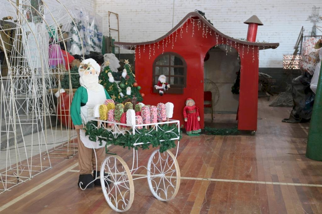 FÁBRICA PREPARA TUDO  PARA ABERTURA DO NATAL  DA CAPITAL DOS CANYONS