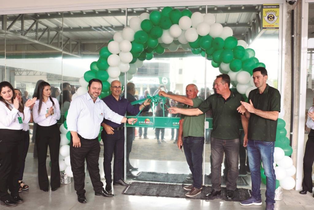 CRESOL INAUGURA POSTO DE ATENDIMENTO
