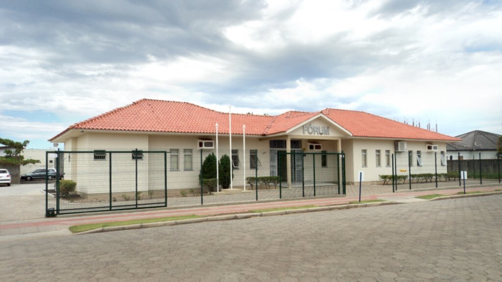 JUIZ DECRETA PREVENTIVA DE ACUSADO DE MATAR ADOLESCENTE A FACADAS EM PASSO DE TORRES